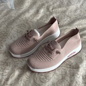 Women's Slip-On Knit Platform Sneakers - Dusty Pink